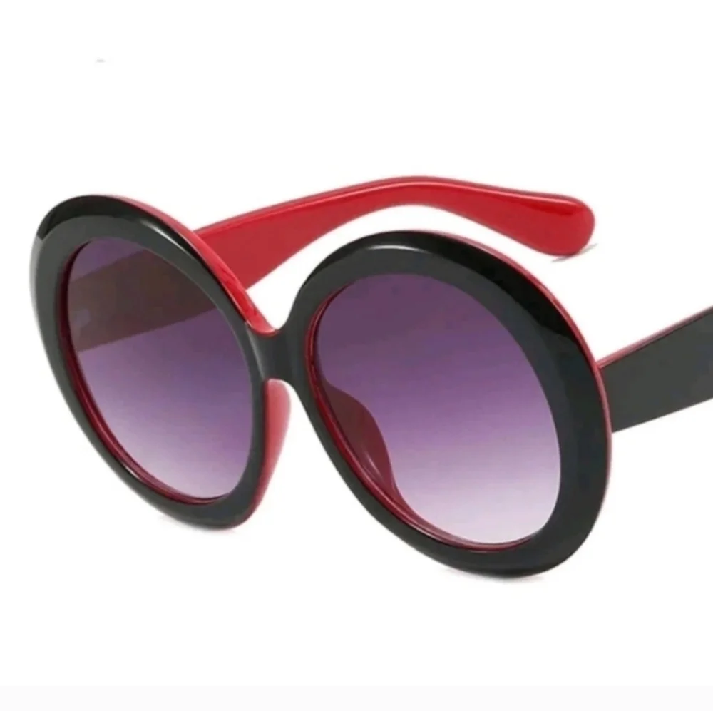 High Quality Oversized Chunky Retro Red  And Black Sunglasses